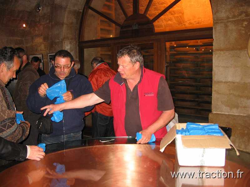 2011_CVAAM_35ans_8_Fort_des_Rousses (44).JPG - 35 Ans du CVAAM, sortie dans le Doubs et le Jura, du 26 Avril au 1er Mai 2011, Le Fort des Rousses, caves d'affinage Juraflore